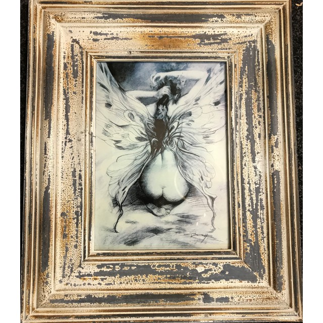 V637-WF-SITTINGFAIRY-202508260620-00 Rustic Single Photo Frame 59cm - Image 1