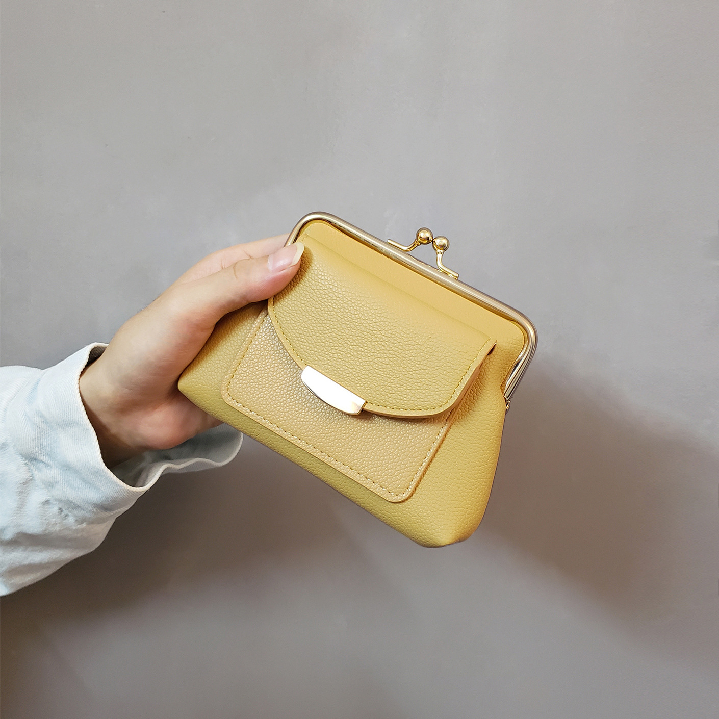 V888-ELOSUNG32817-202507041021-00 Yellow Vintage Style Women's Kiss Lock Coin Purse - Compact PU Leather Wallet with Card Holder - Image 1