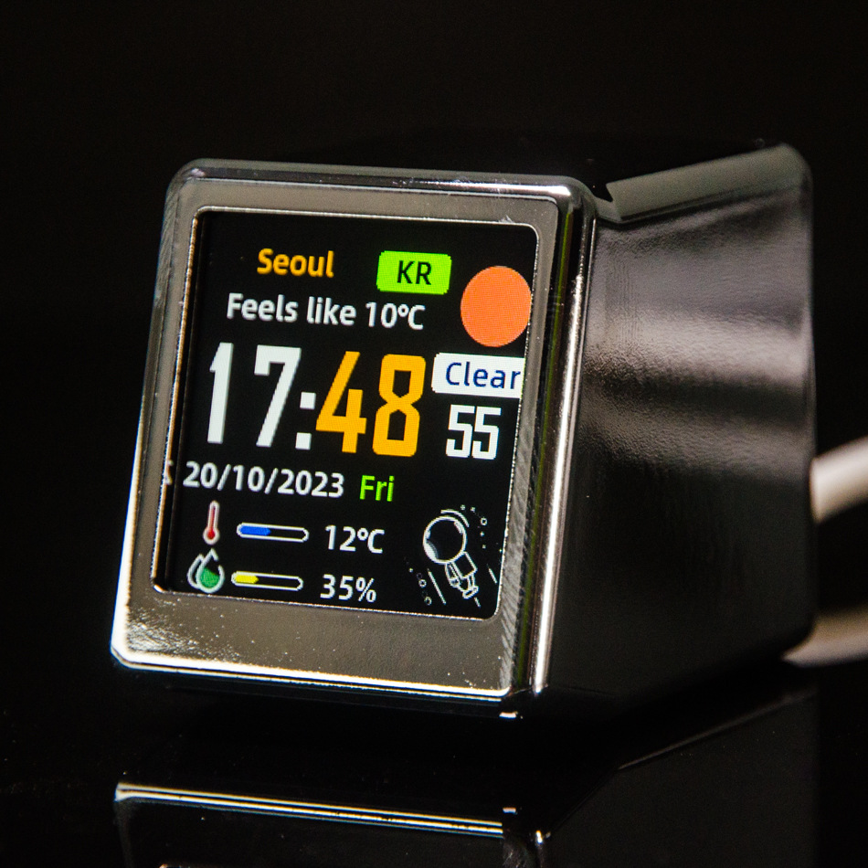 V888-ELOSUNG35902-202508191025-00 2pc Mini Smart Wi-Fi Weather Station Clock - Desktop Digital Clock with HD IPS Screen, Customizable GIF Display & 3-Day Forecast(Silver) - Image 1