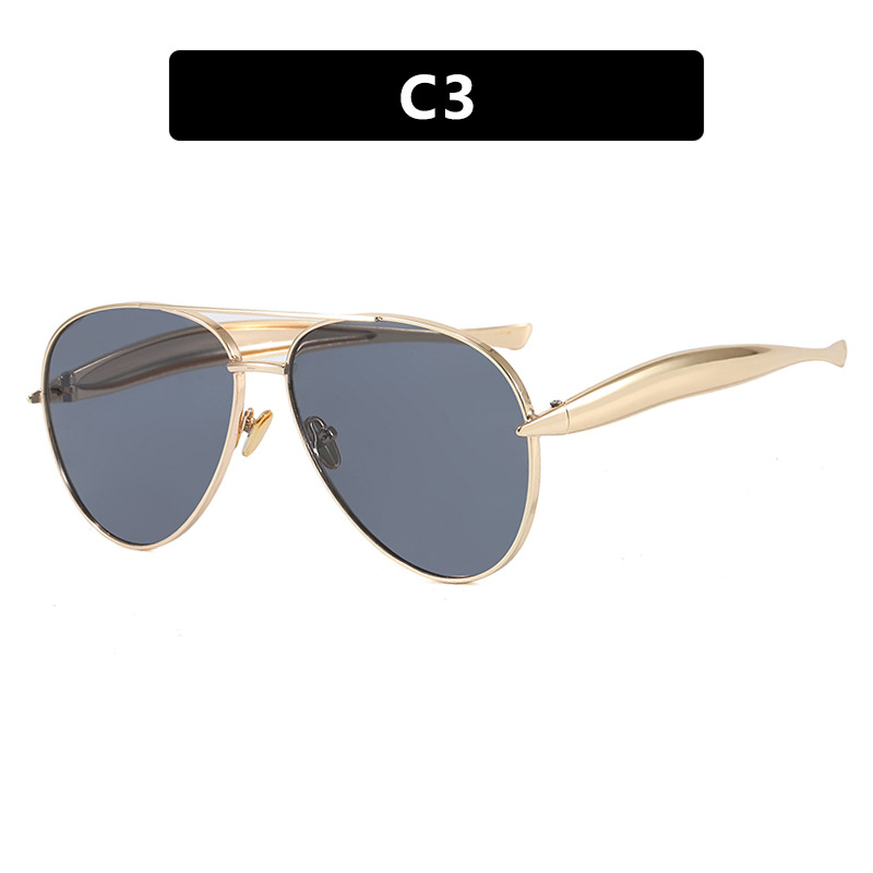 V888-ELOSUNG36372-202509011510-00 Style C3 Gold Frame Grey Lenses Chic Oversized Aviator Sunglasses - Retro Metal Frame with UV400 Protection for Women - Image 1