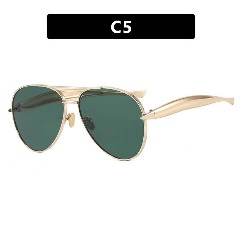 V888-ELOSUNG36374-202509011510-00 Style C5 Gold Frame Green Lenses Chic Oversized Aviator Sunglasses - Retro Metal Frame with UV400 Protection for Women - Image 1